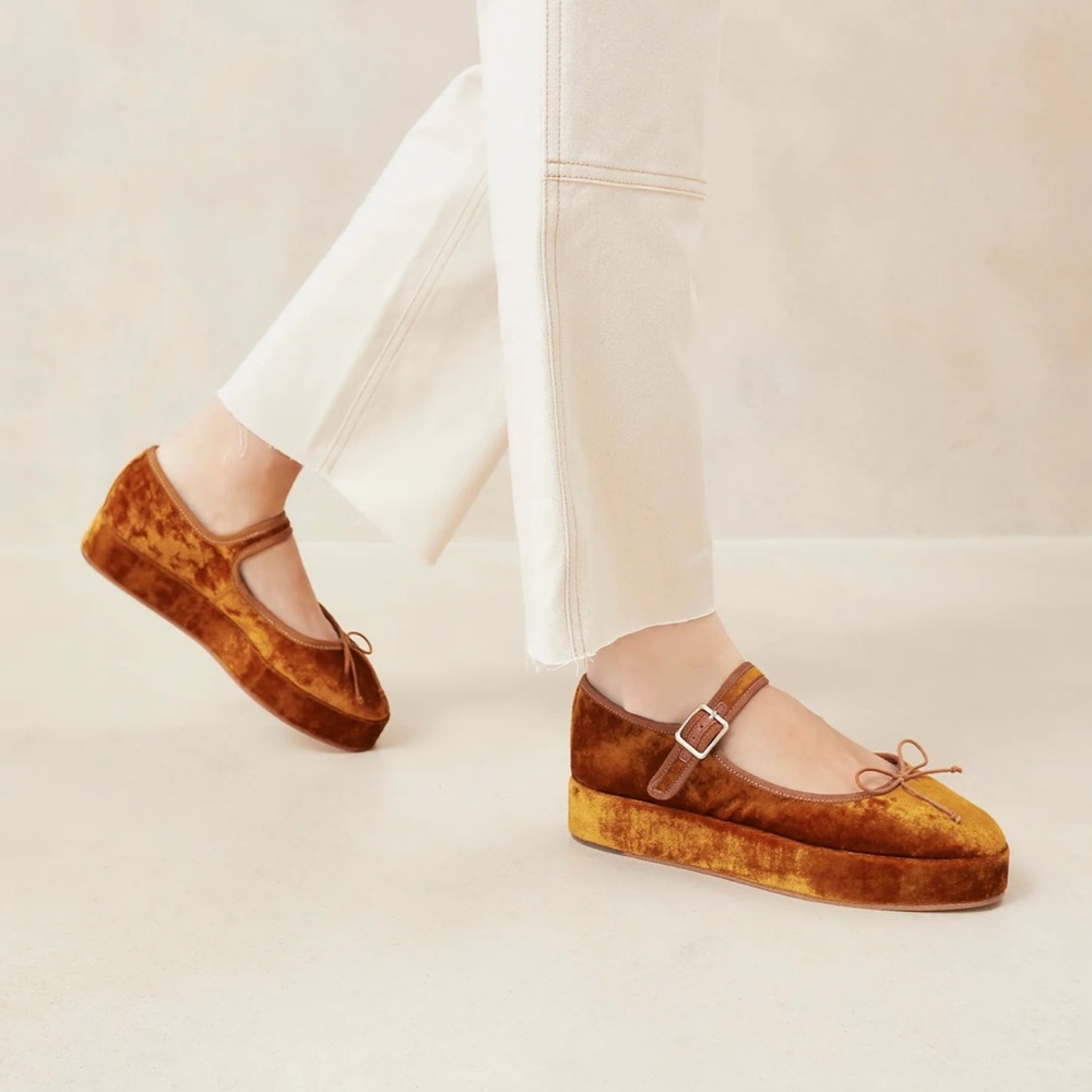 EUC Loeffler Randall Leah Ochre Brown Velvet Platform Mary Jane Flats Size 10
